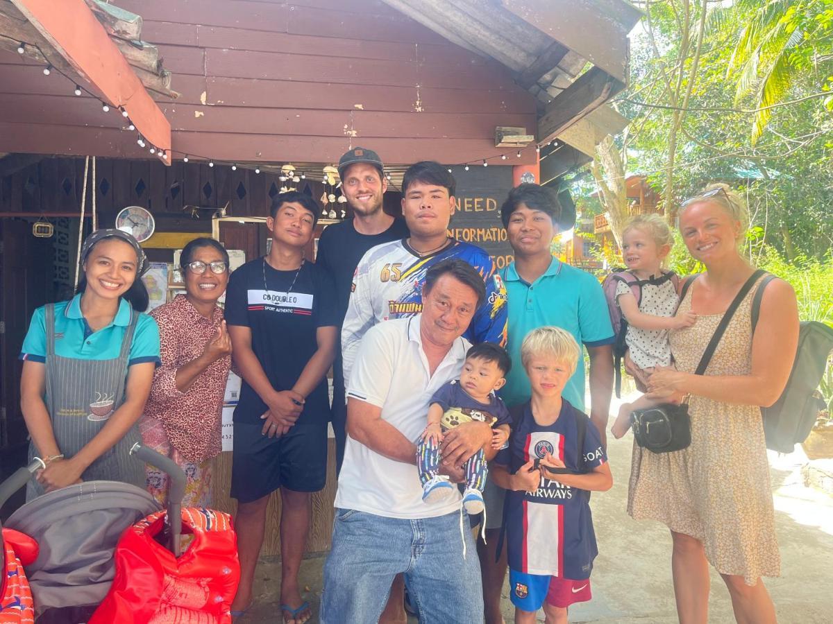 เกาะมุกการ์เด้นบีชรีสอร์ท รีสอร์ท เกาะมุก